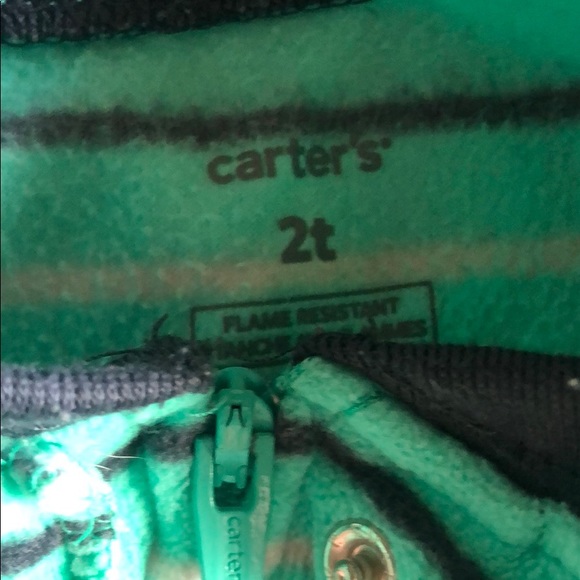 3 Carter’s footed pajamas in 2T BUNDLE - Picture 8 of 8